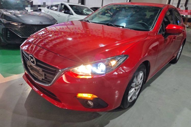 Used Mazda Mazda 3 Axela 2016 Hatchback 1.5L Automatic Comfort Model
