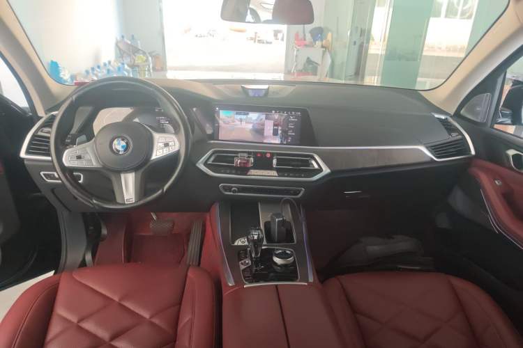 Used BMW X5 2022 Restyled xDrive 30Li Luxury Version M Sport Package