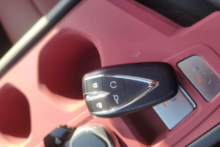 Used Changan Eado 2025 PLUS 1.4T Dual-Clutch High-Energy Version
