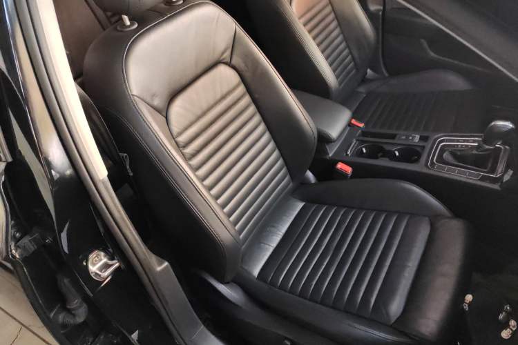 Used Volkswagen Magotan 2018 330TSI DSG Advanced Model
