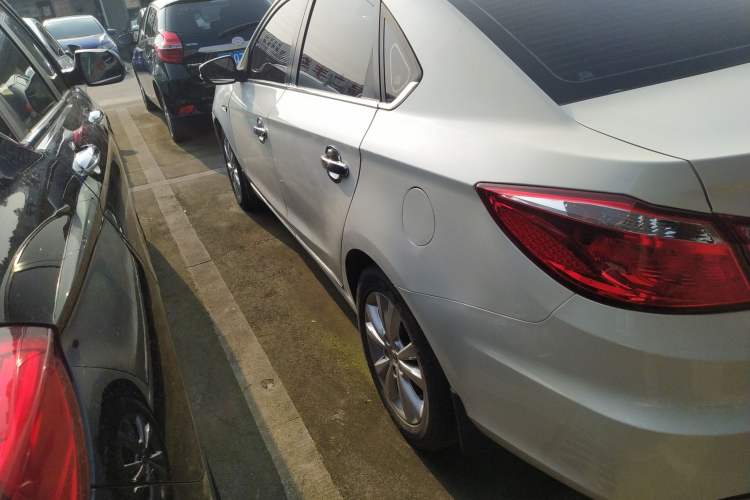 Used Changan Eado 2014 1.6L Manual Luxury Model
