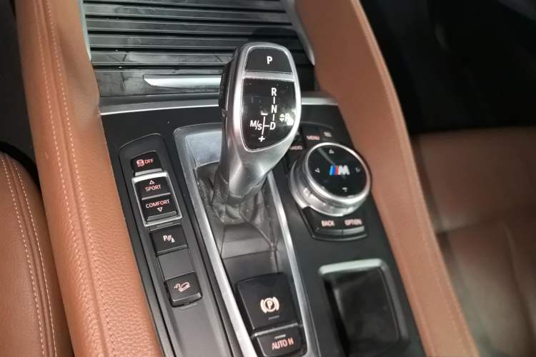 Used BMW X6 2015 xDrive35i Leading Model
