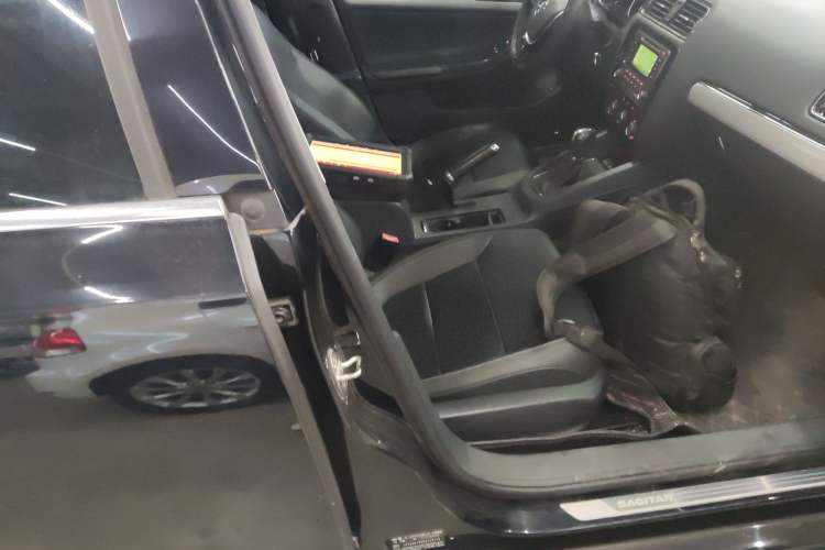 Used Volkswagen Sagitar 2015 1.6L Automatic Comfort Model