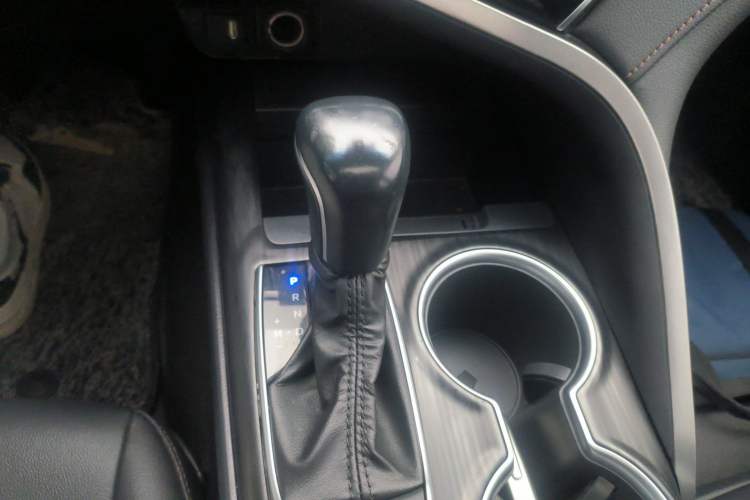 Used Toyota Camry 2021 2.0G Luxury Edition
