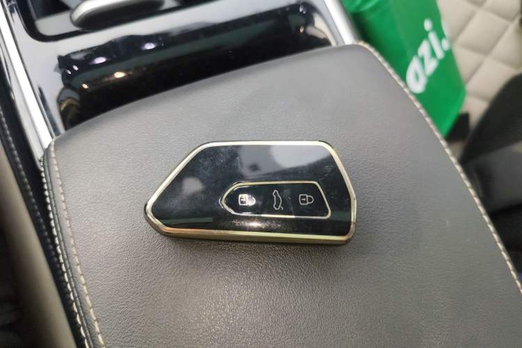 Used Volkswagen ID.6 CROZZ 2021 Long-Range PRO Edition
