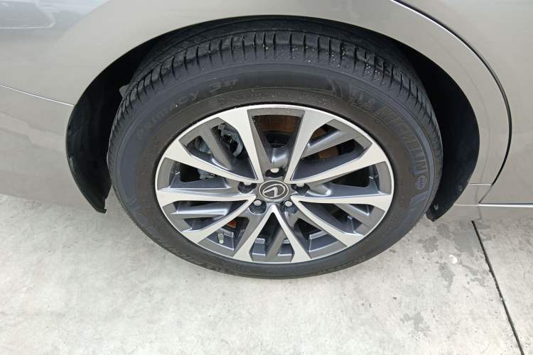 Used Lexus ES 2022 300h Excellence Edition