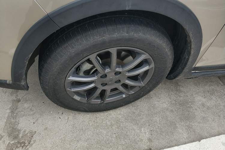 Used Geely Auto Vision X3 2021 PRO 1.5L CVT Deluxe Model