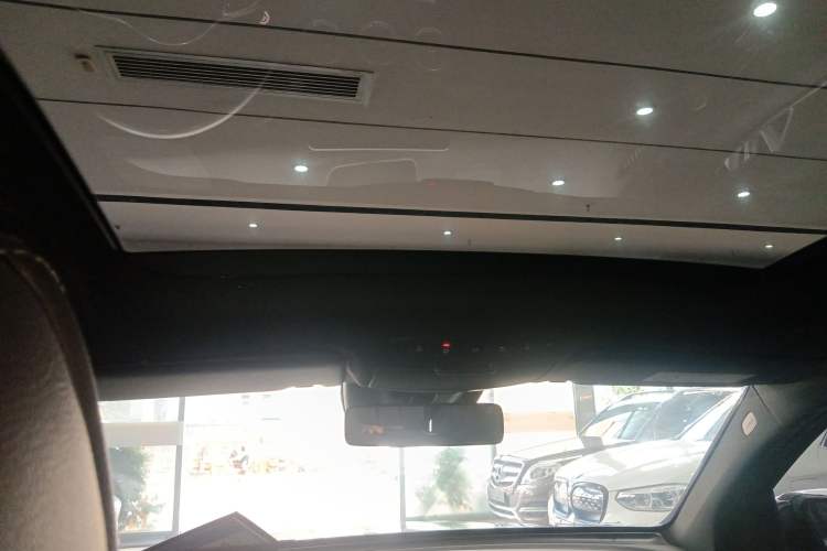 Used Mercedes-Benz GLC 2021 GLC 300 L 4MATIC Dynamic Model