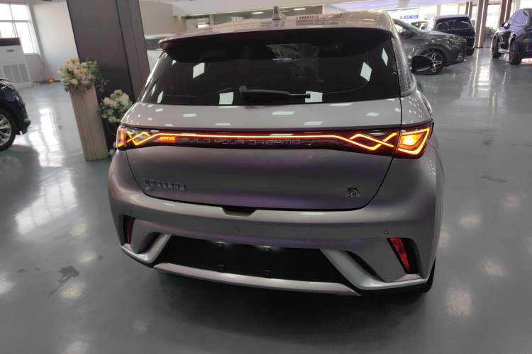 Used BYD Dolphin 2023 420 km Free Version
