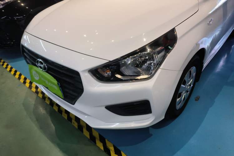 Used Hyundai Verna 2017 1.4L Manual Refreshed Version China V Standard
