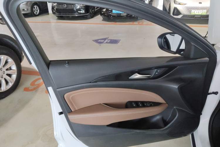 Used Buick Regal 2020 552T Luxury Version
