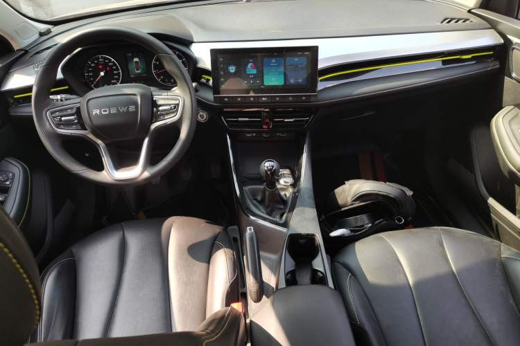 Used Roewe i5 2021 1.5L Manual Diamond Edition