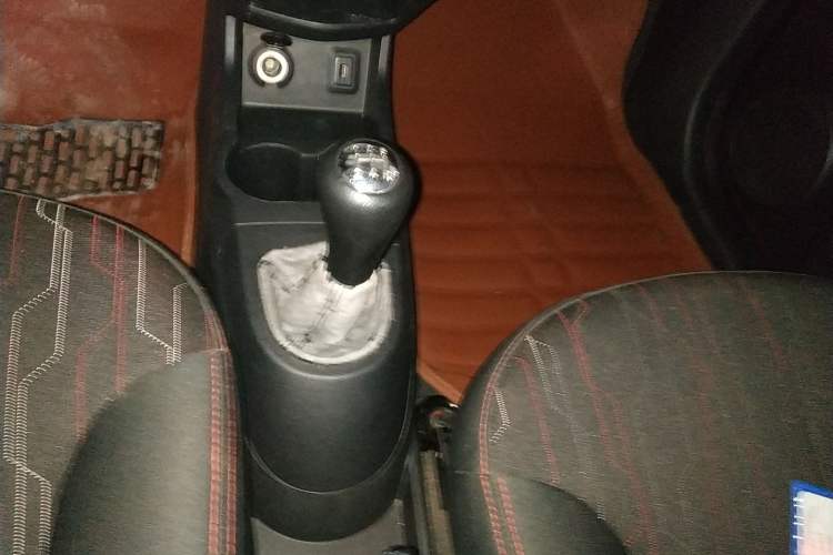 Used Changan Benni 2015 1.4L Manual Luxury Model China V Standard