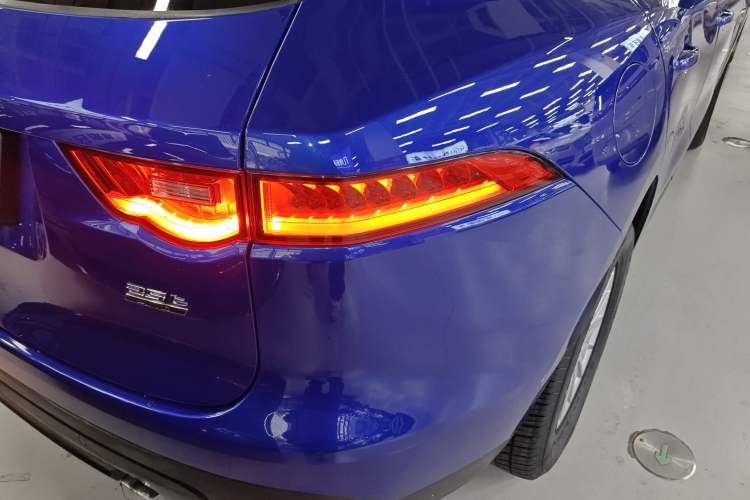 Used Jaguar F-PACE 2018 2.0T Four-Wheel Drive Urban Luxury Edition
