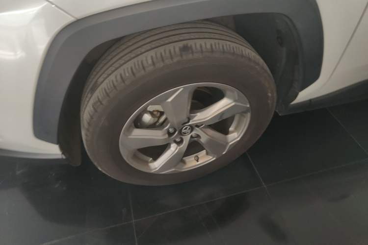 Used Toyota RAV4 Rongfang Plug-in Hybrid 2022 2.5L Two-Wheel Drive Elite Pro
