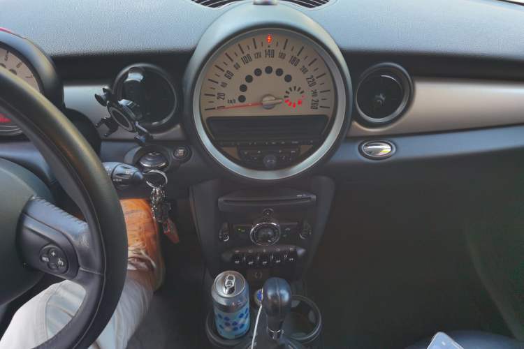 Used  MINI 2011 1.6L COOPER Fun
