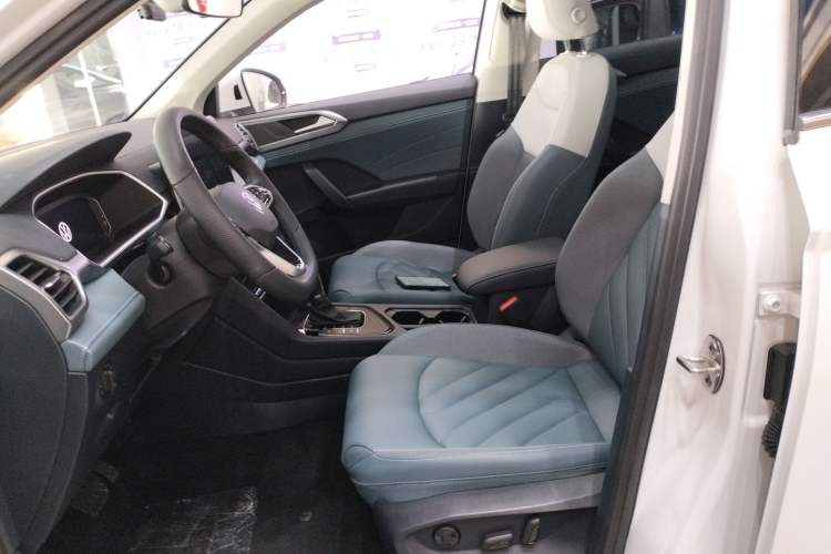 Used Volkswagen Tharu 2023 300TSI Two-Wheel-Drive Full Moon Edition
