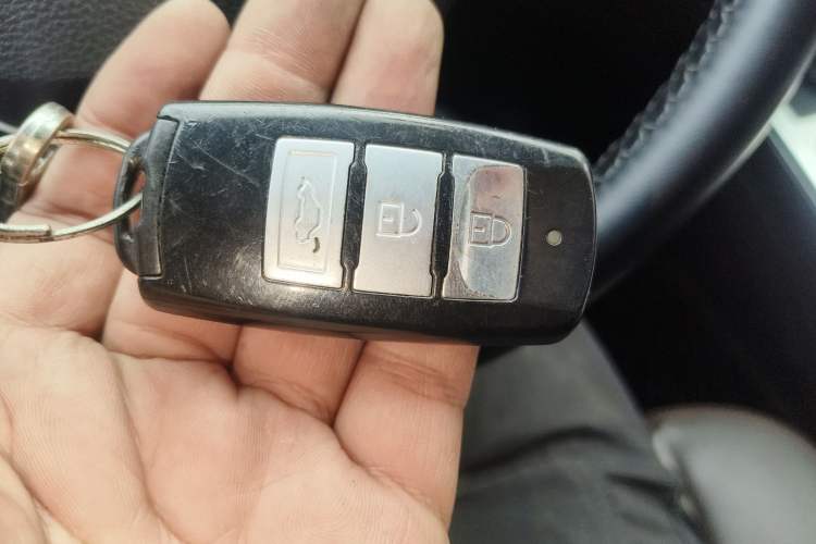 Used FORTHING Joyear X5 2017 Jingxiang Series 1.5T CVT Smart Connectivity Model
