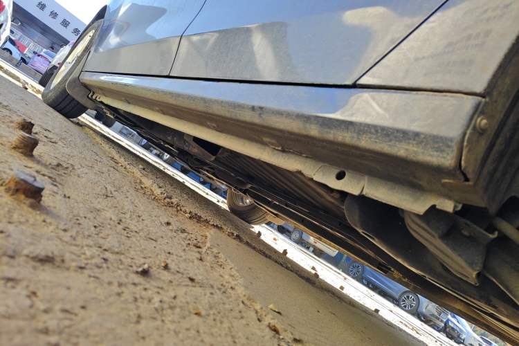 Used Citroen Elysee 2015 Zhishang Edition 1.6L Manual Fashion Model