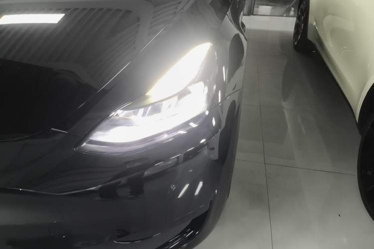 Used Tesla Model Y 2022 Rear-Wheel-Drive Version