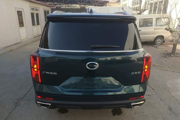 Used GAC Trumpchi GS8 2022 Linghang Series 2.0 TGDI Two-Wheel-Drive Luxury Smart Connectivity Version (7 Seats)