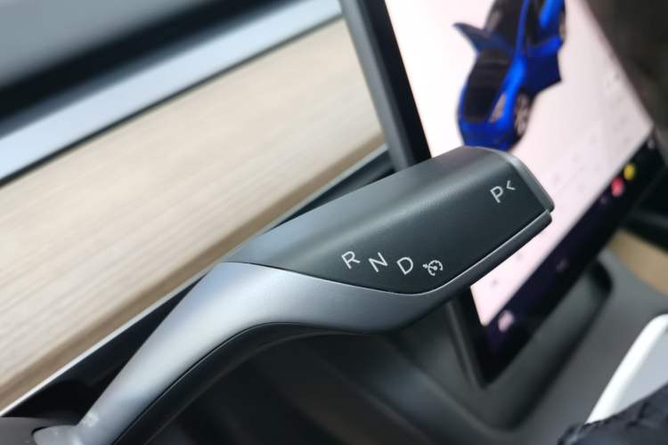 Used Tesla Model Y 2021 Standard Range Rear-Wheel Drive Version
