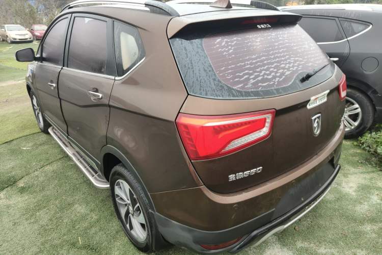 Used Baojun 560 2015 1.8L Manual Luxury Model