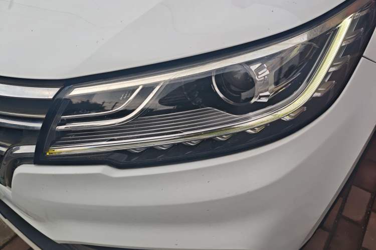 Used Roewe RX3 2018 1.6L Manual Flagship Edition
