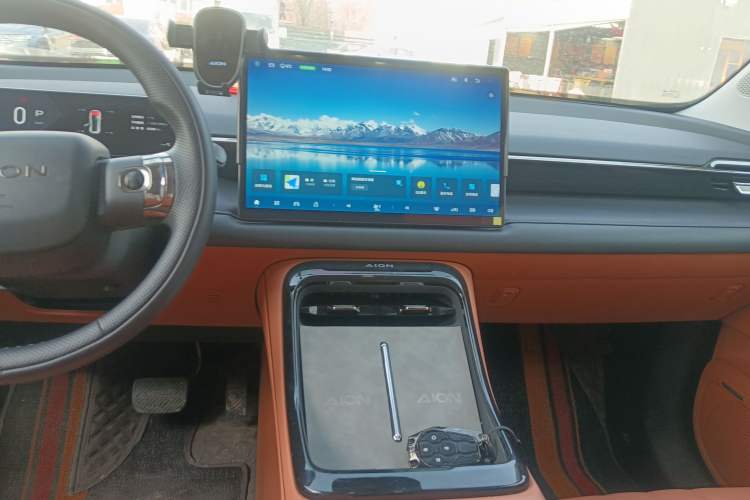 Used AION V 2024 Aion Tyrannosaurus 650 Smart Luxury Edition
