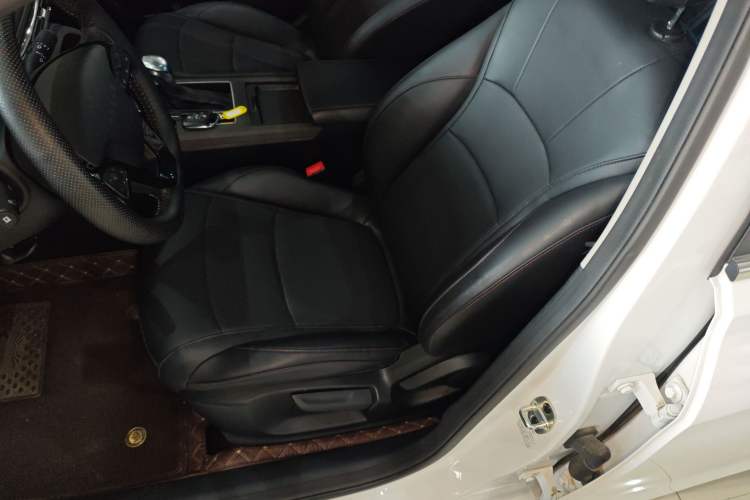 Used Roewe i5 2023 1.5L CVT Luxury Edition