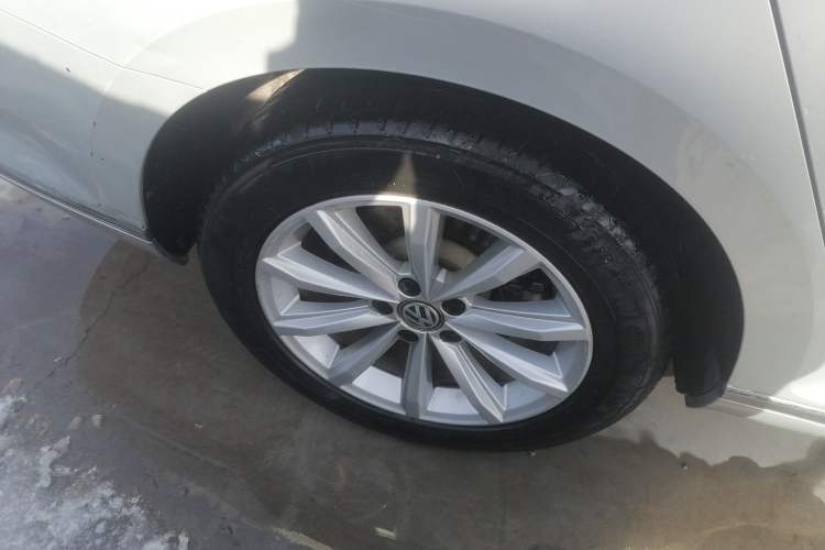 Used Volkswagen Magotan 2017 330TSI DSG Leading Model
