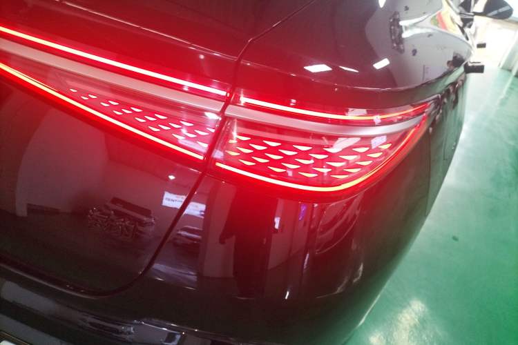 Used BYD Seal 2023 DM-i 1.5L 121km Prestige Model
