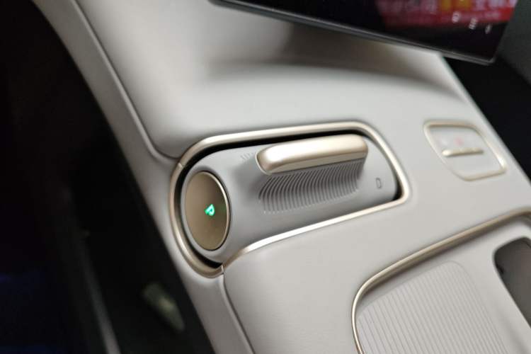 Used Nio ES8 2024 75 kWh