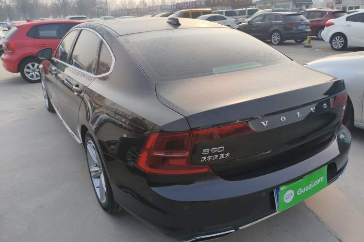 Used Volvo S90 2017 T4 Zhiyuan Edition