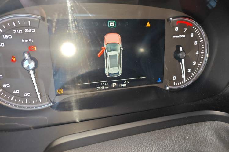 Used Roewe RX5 2016 30T Two-Wheel Drive Automatic Internet Smart Edition
