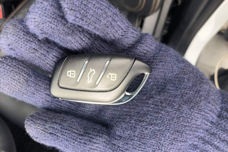 Used Roewe RX3 2021 PRO 1.6L Manual Flagship Model