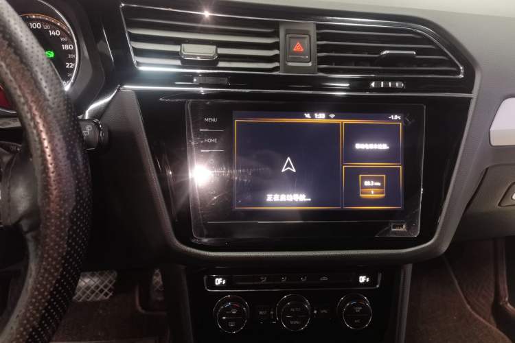 Used Volkswagen Tiguan L 2020 330TSI Automatic Two-Wheel Drive Panoramic Comfort Edition China VI Standard