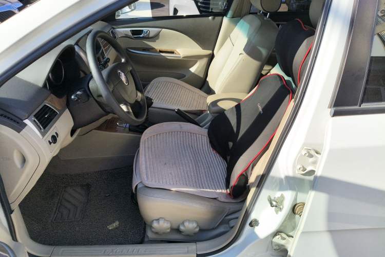 Used Buick Excelle 2015 1.5L Manual Classic Trim