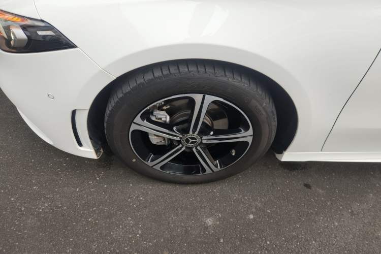 Used Mercedes-Benz A-Class 2022 Revised Version A 200 L Sport Sedan Fashionable Style
