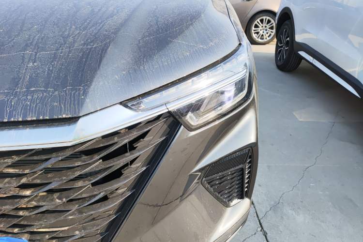 Used Roewe RX5 2025 PLUS 330TGI Automatic Trendsetting Smart Edition