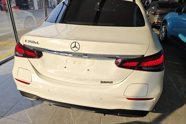 Used Mercedes-Benz E-Class New Energy 2022 Second Facelift E 350 e L Plug-in Hybrid Sports Sedan
