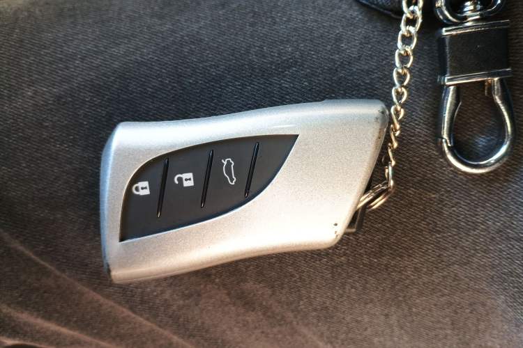 Used Lexus ES 2020 200 Excellence Edition
