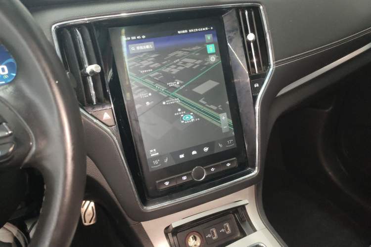 Used Roewe RX5 New Energy 2017 ERX5 EV400 Electric Internet Supreme Edition