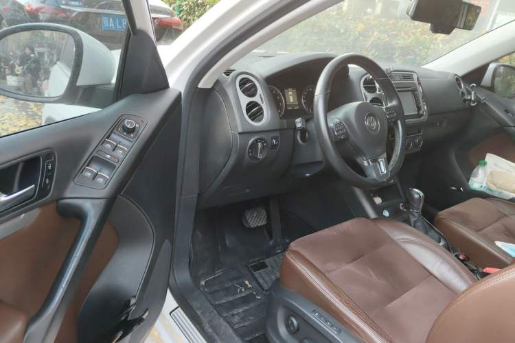 Used Volkswagen Tiguan 2013 2.0 TSI Automatic All-Wheel-Drive Flagship Edition
