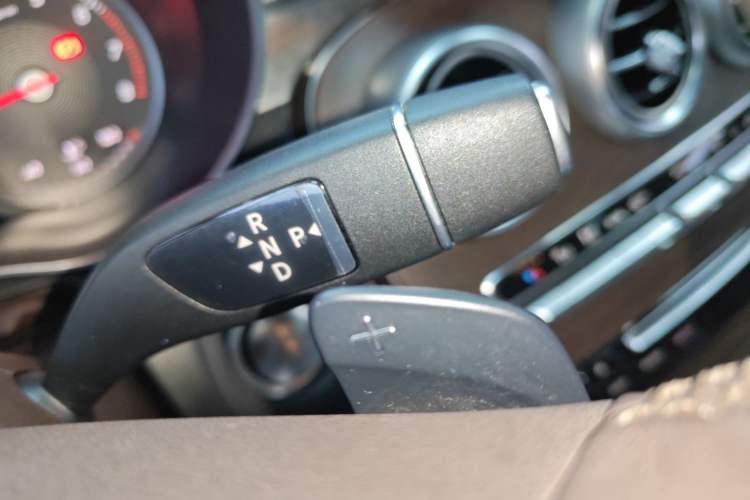 Used Mercedes-Benz GLC 2019 GLC 300 L 4MATIC Dynamic Model