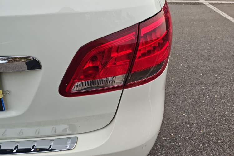 Used Mercedes-Benz B-Class 2017 B 200 Sport Edition
