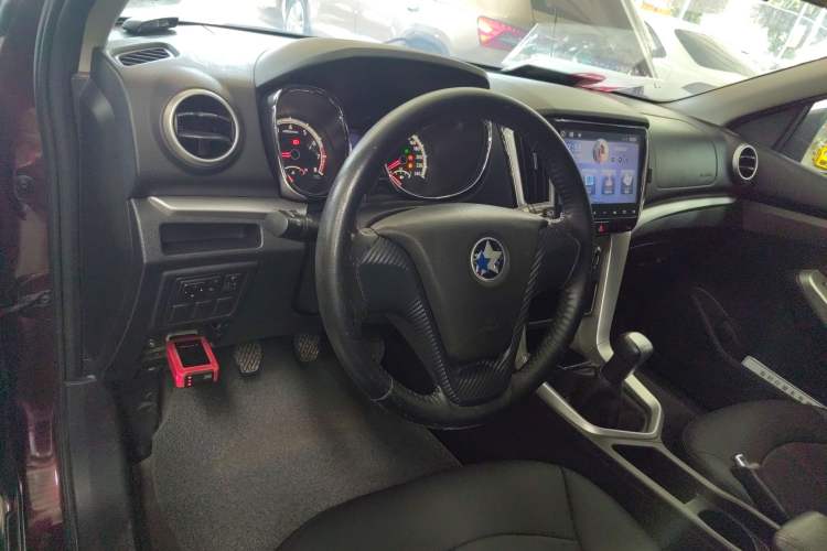 Used Venucia T70 2015 1.6L Manual Ruixing Edition
