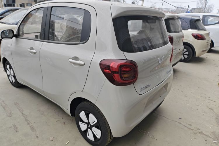 Used Wuling Hongguang MINIEV 2025 Four-Door Version Advanced Edition
