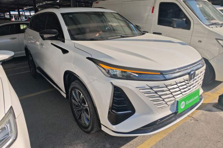 Used Changan CS75 PLUS 2024 3rd Generation Champion Edition 2.0T Intelligent Drive Performance Model
