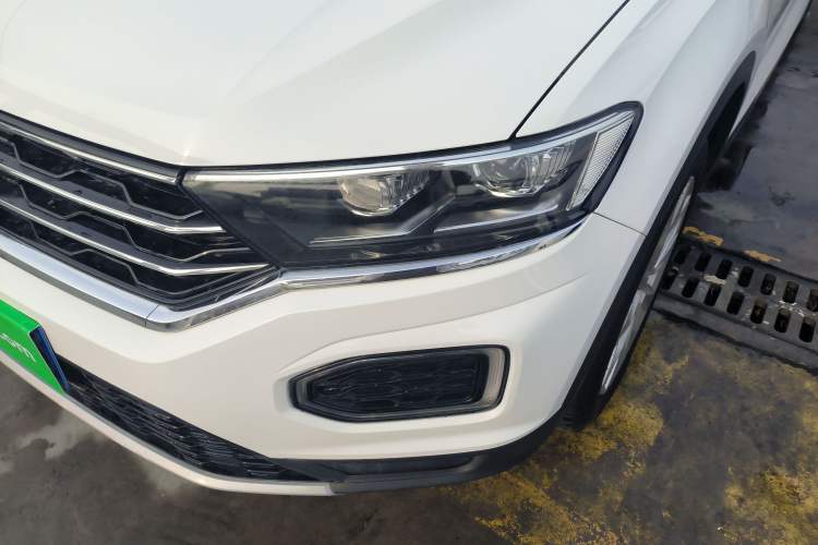 Used Volkswagen T-ROC 2020 280TSI DSG Two-Wheel-Drive Elite Version
